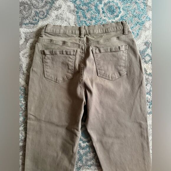 Gloria Vanderbilt Amanda Khaki Pants Size 8S Short 8 - Picture 4 of 5